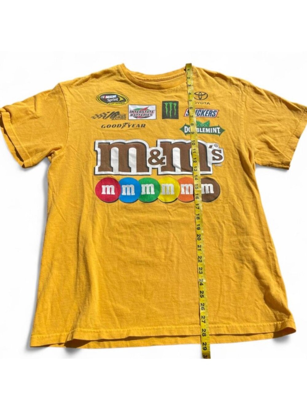 NASCAR Kyle Busch M&M's Racing T-Shirt with M&M's logo and colourful candies - Picture 5 of 6